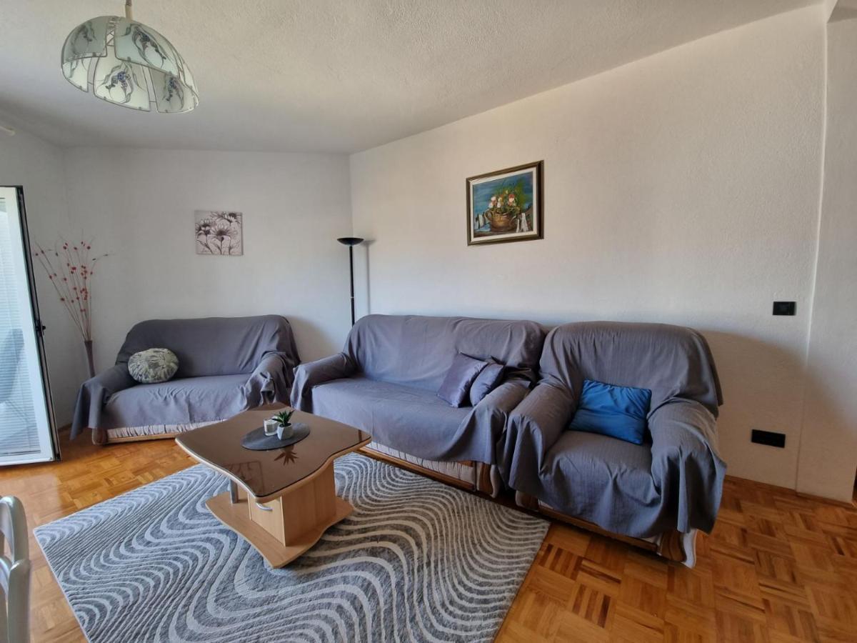 Apartment Matej Trogir Exteriör bild