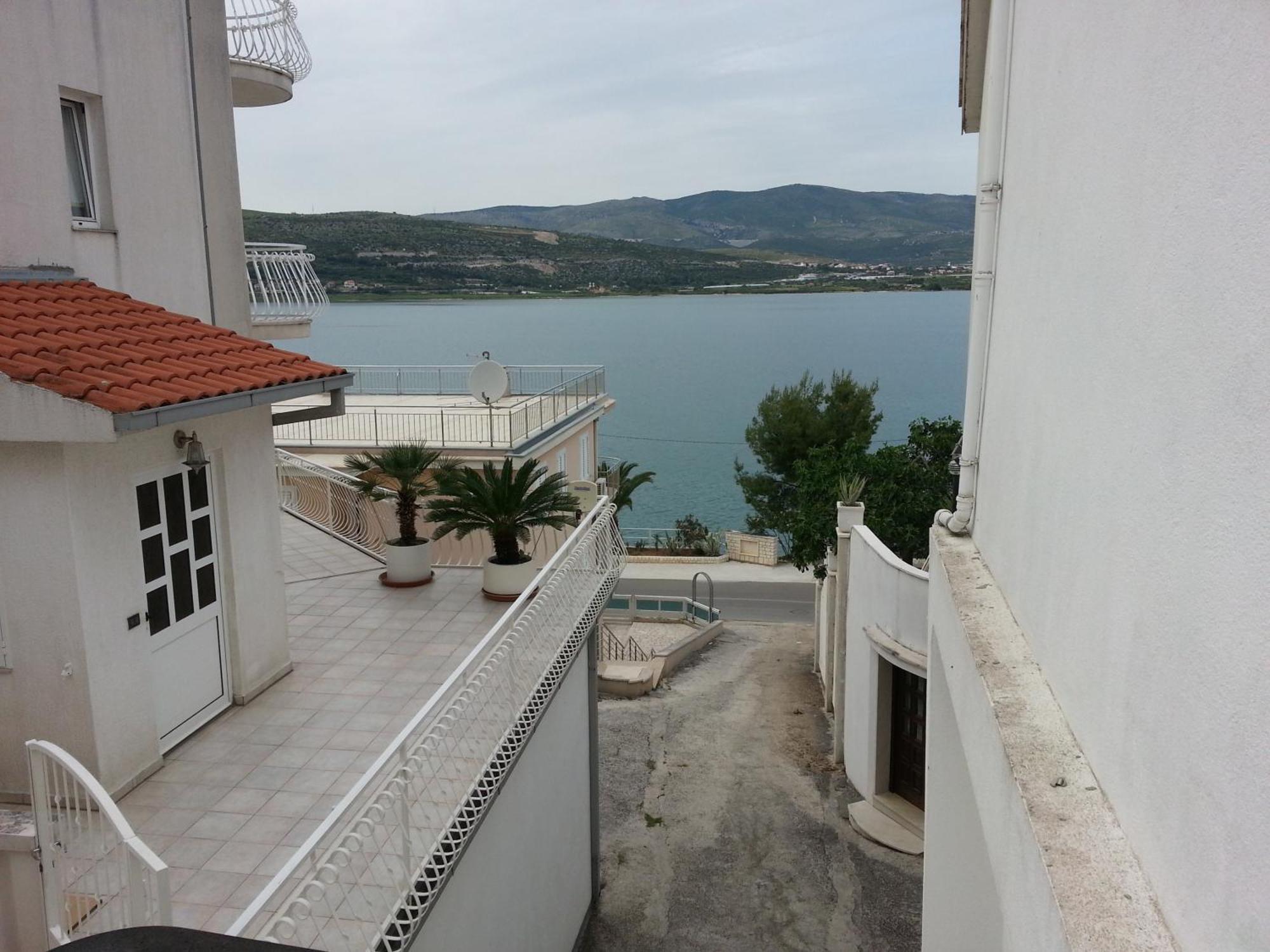 Apartment Matej Trogir Exteriör bild